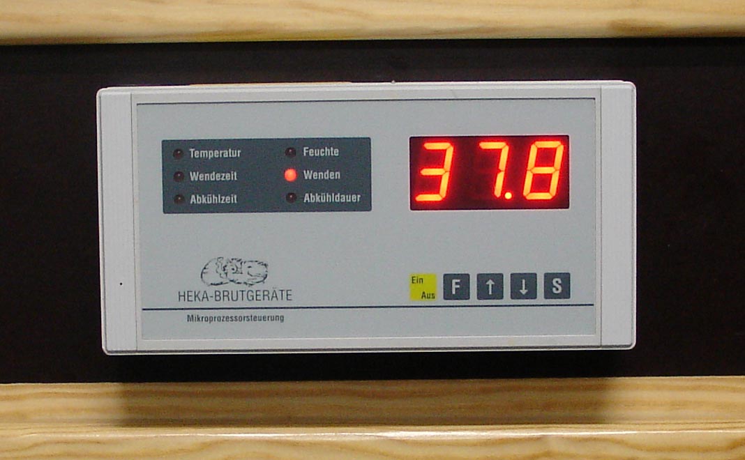 HEKA Euro Lux I Egg Incubator